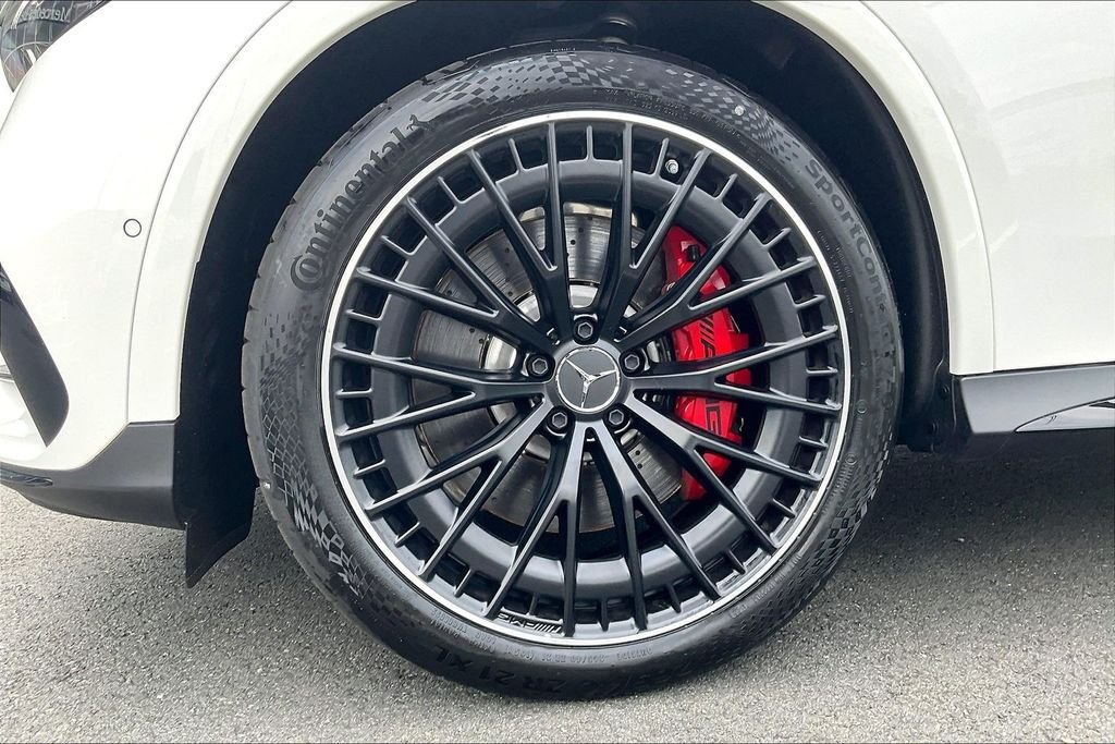 2025 Mercedes-Benz GLC AMG GLC63 S - Photo 8