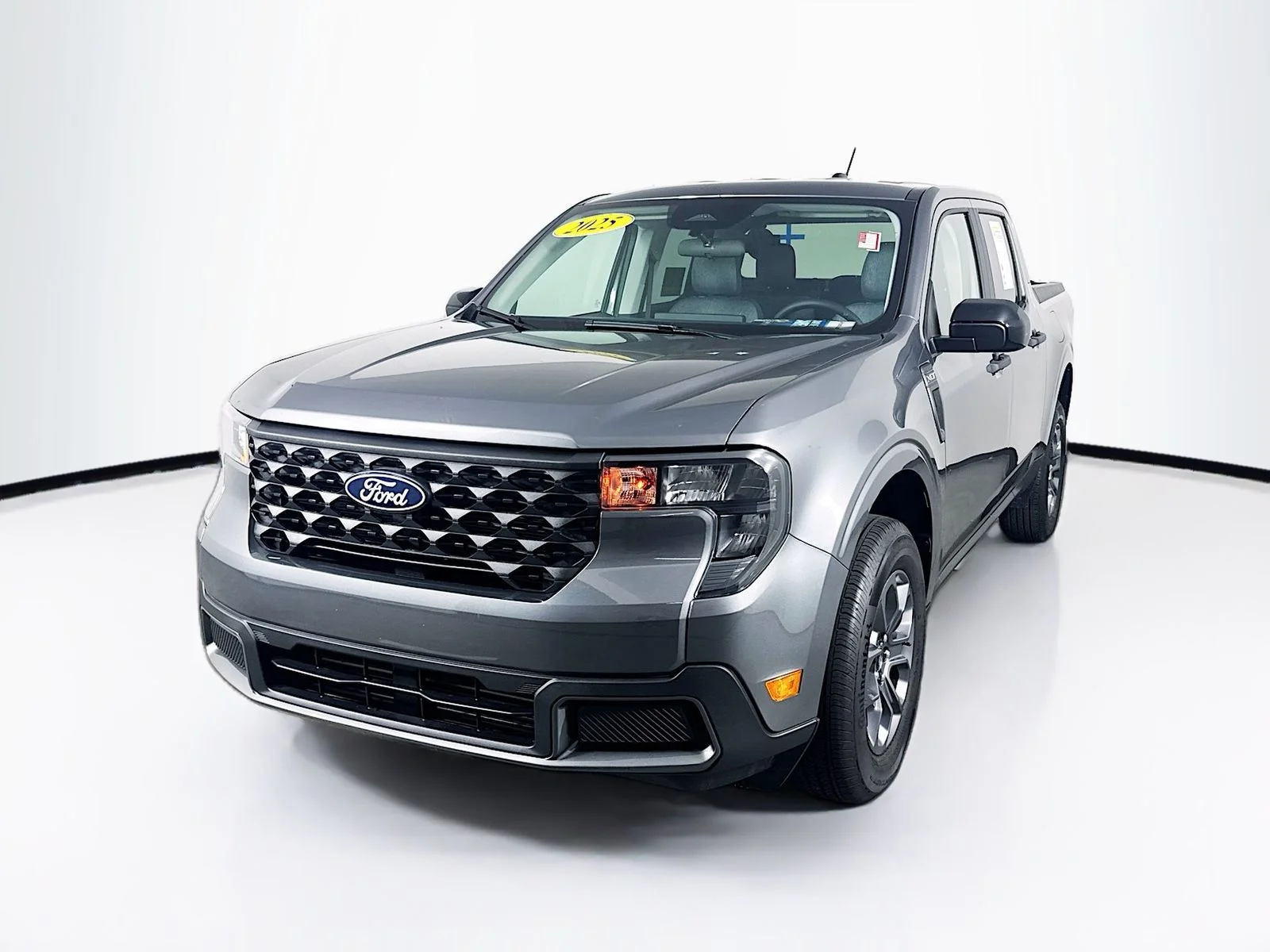 Certified Used 2025 Gray Ford XLT image 3