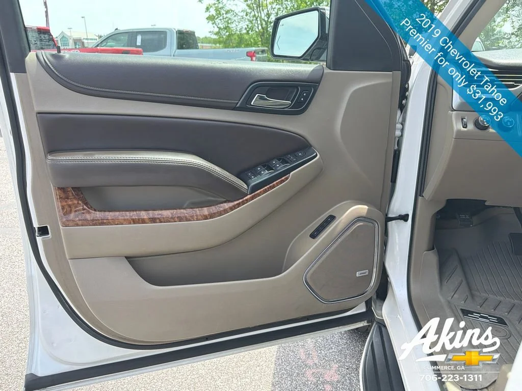 Certified Used 2019 IRIDESCENT PEARL TRICOAT Chevrolet Premier image 19
