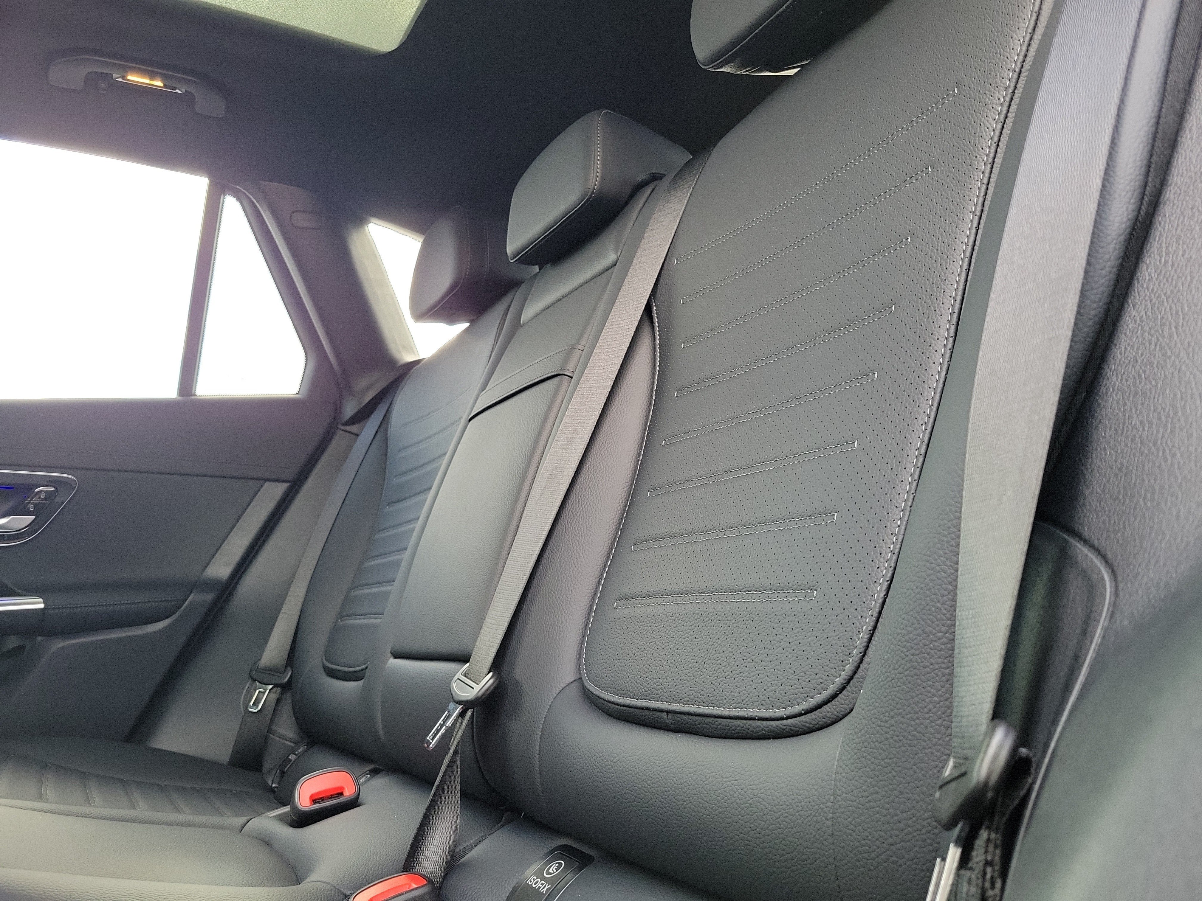 New 2026 Black Mercedes-Benz GLC 300 image 39