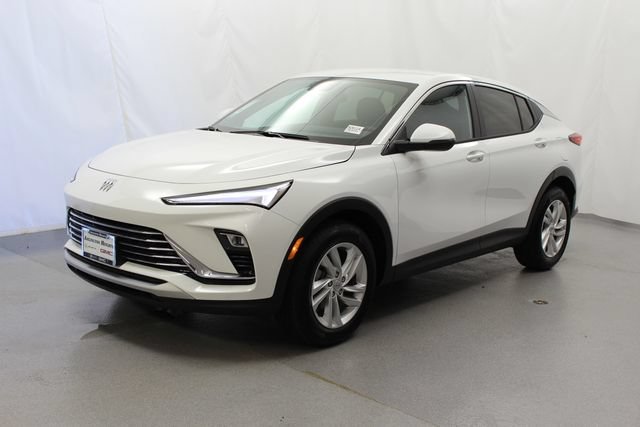 New 2026 Summit White Buick Preferred image 14