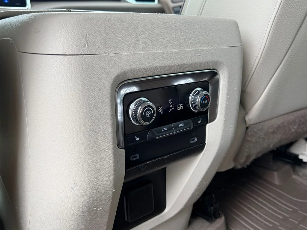 2022 GMC Yukon XL Denali - Photo 46