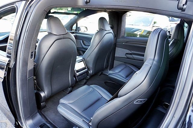 Used 2022 Black Tesla Plaid image 22