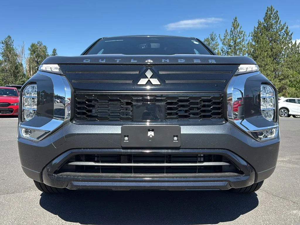 New 2026 Graphite Gray Mitsubishi LE 1.5T S-AWC image 30