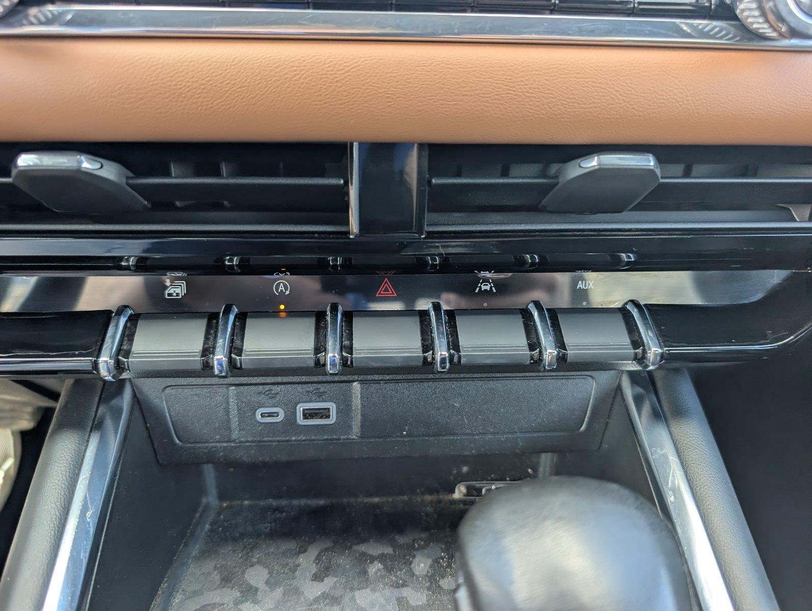 Used 2024 Deep Bronze Metallic GMC AT4 image 21