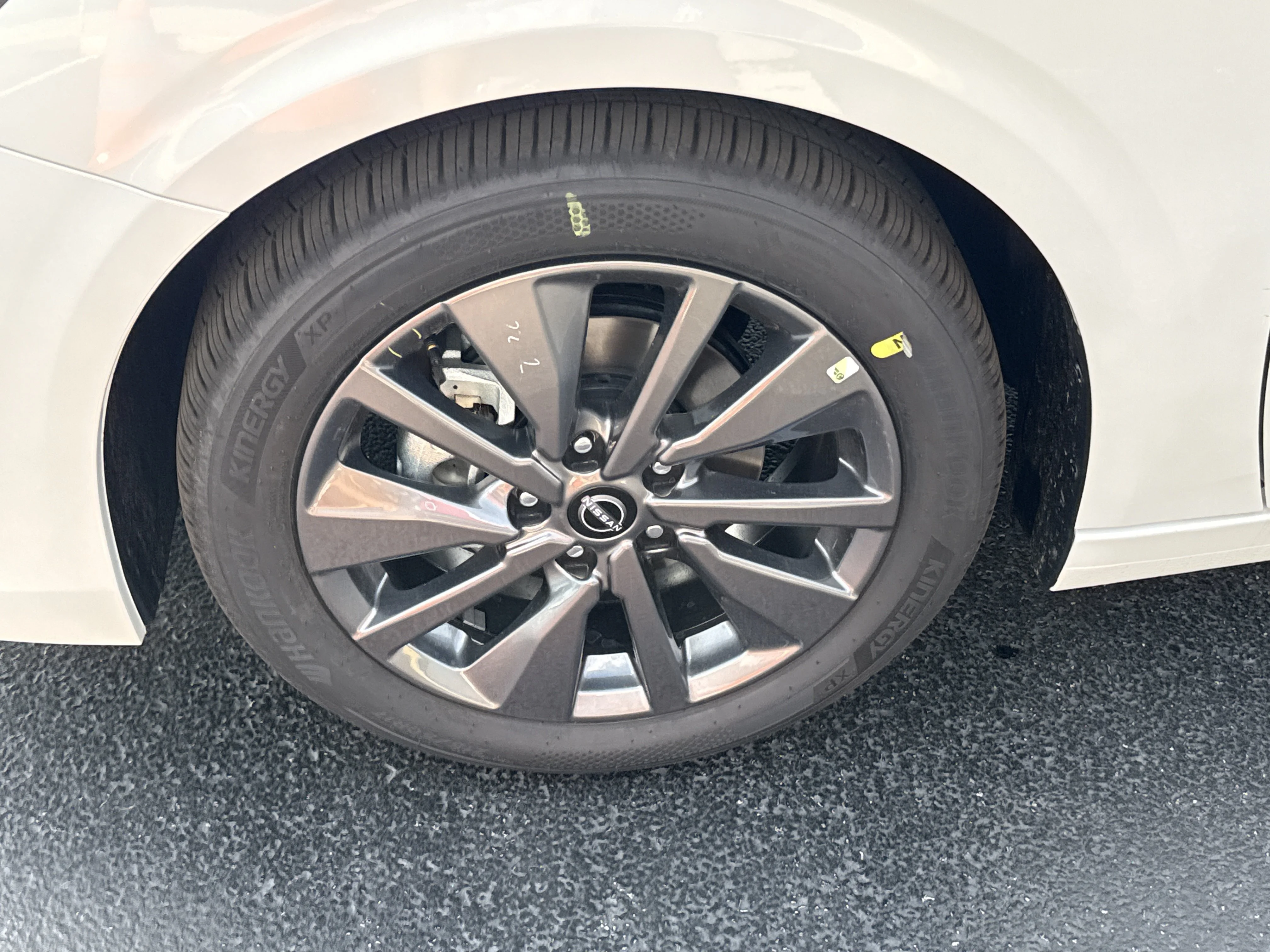 New 2026 Aspen White Tricoat Nissan SL image 12