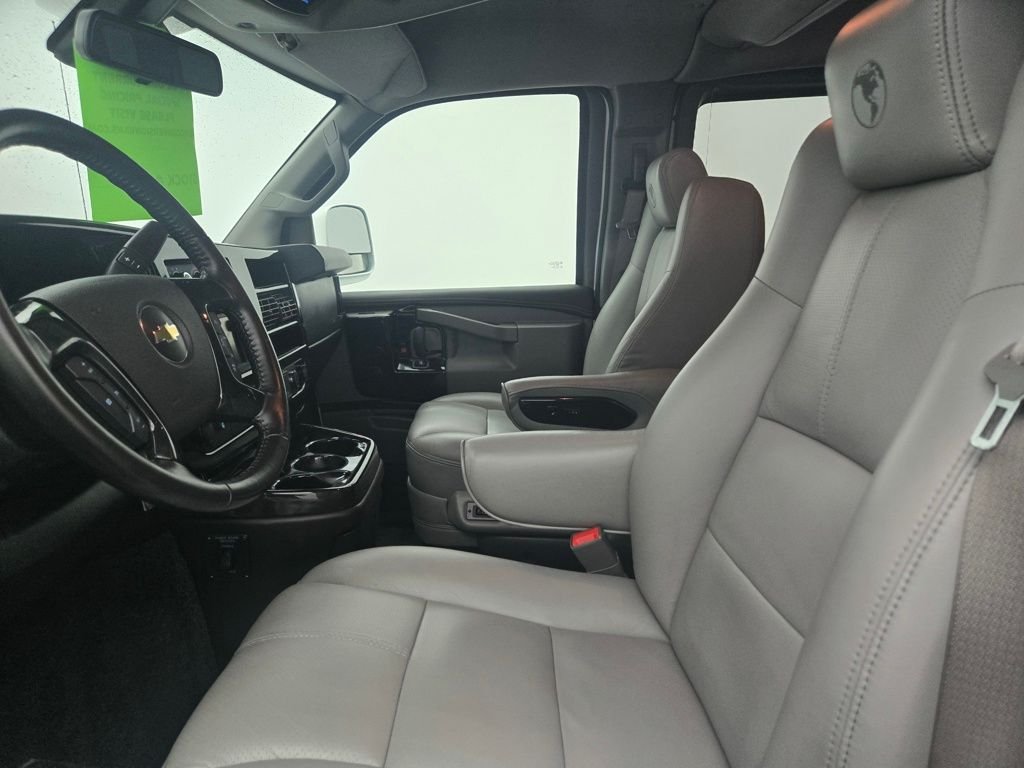 Used 2020 Summit White Chevrolet Explorer Limited SE image 17