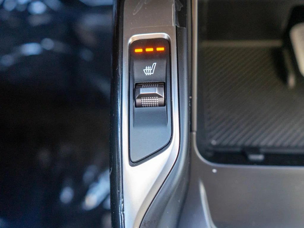 New 2026 Ivory Silver Kia EX image 25