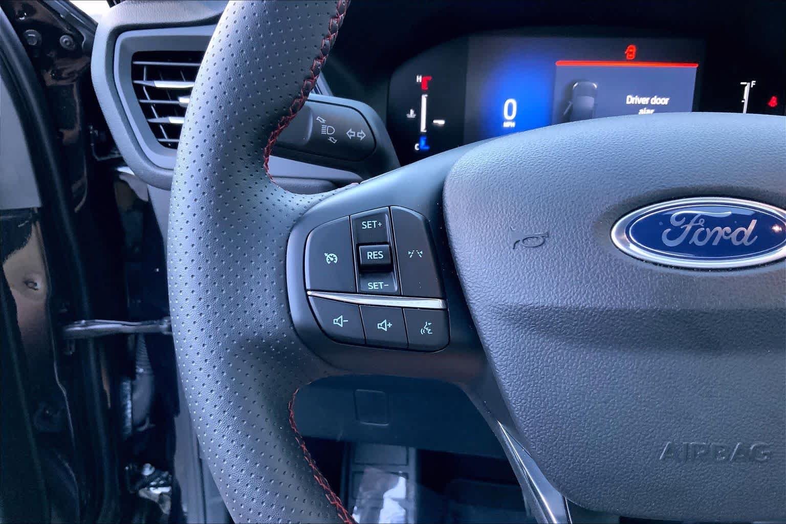 Used 2025 Agate Black Ford ST-Line image 23