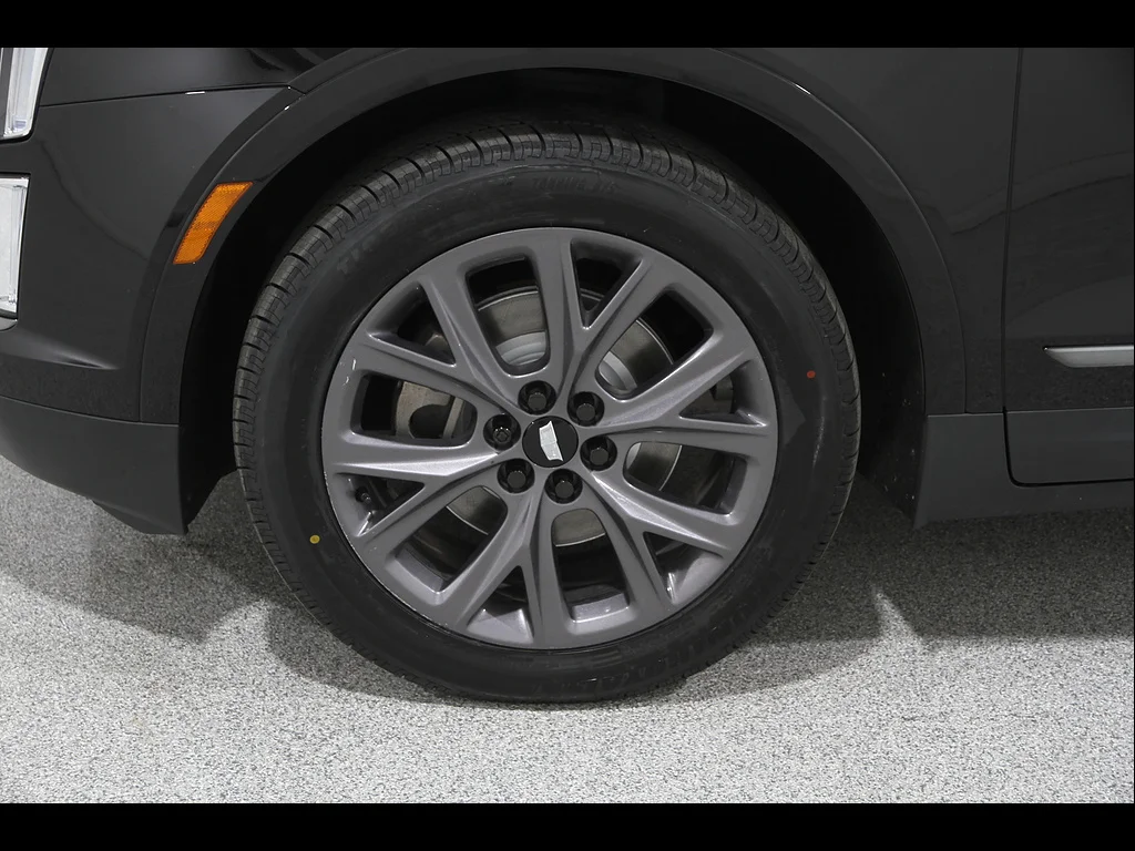 Used 2019 Stellar Black Metallic Cadillac Luxury image 24