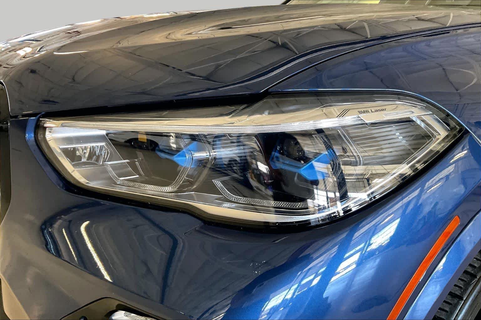 Used 2019 Phytonic Blue Metallic BMW xDrive50i image 25