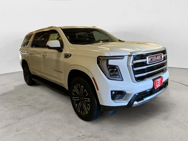 New 2026 White GMC Elevation image 8
