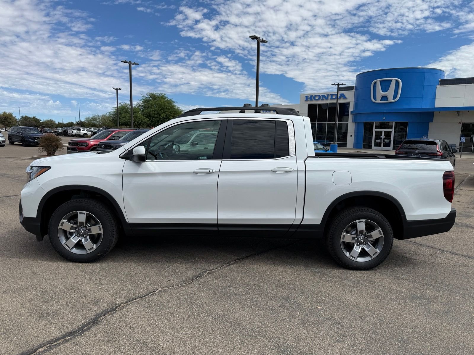 New 2026 Platinum White Pearl Honda RTL image 10
