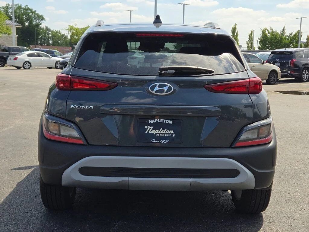 Used 2022 Gray Hyundai SEL image 10