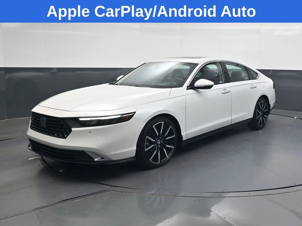Used 2023 Platinum White Pearl Honda Touring image 8