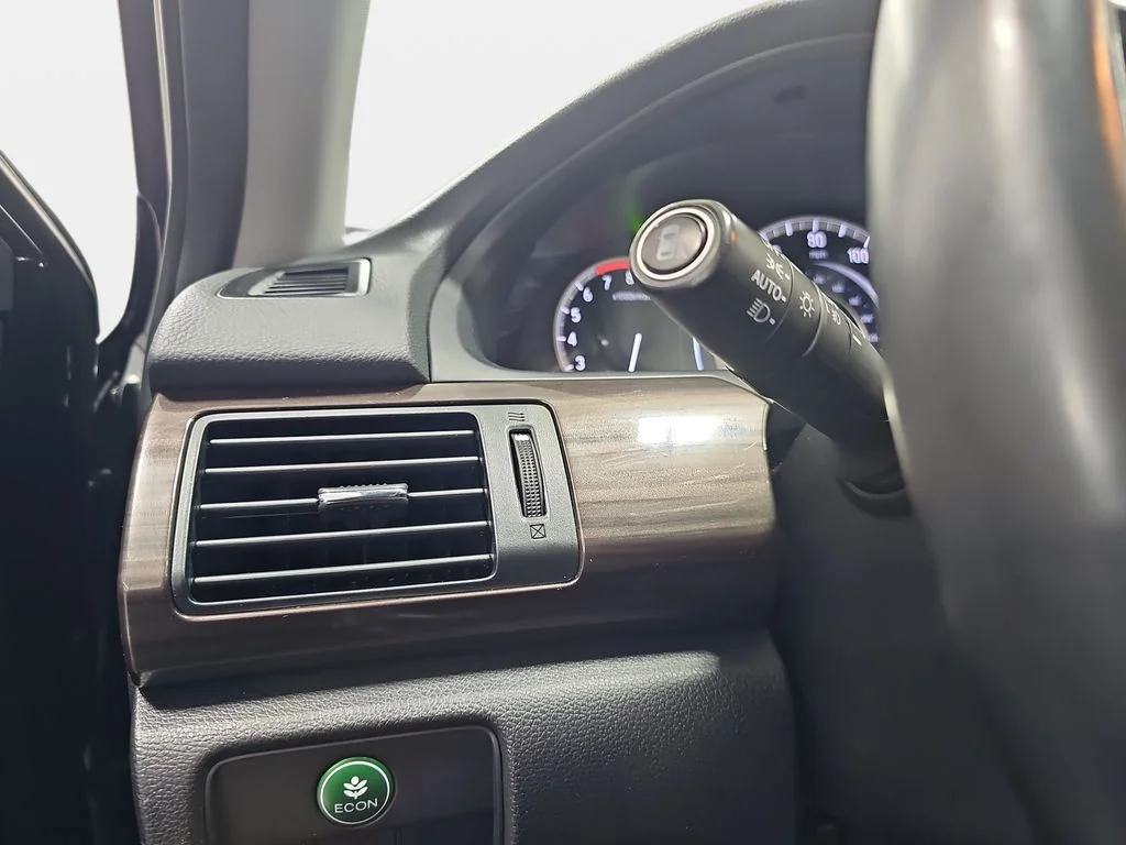 Used 2017  Honda EX-L image 26