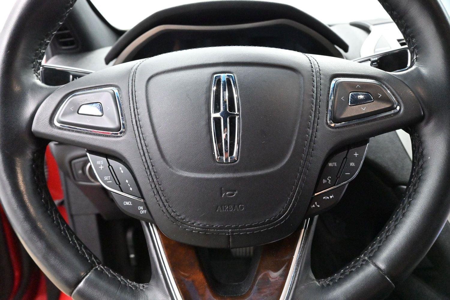 Used 2020 Red Carpet Metallic Tinted Clearcoat Lincoln Reserve image 18