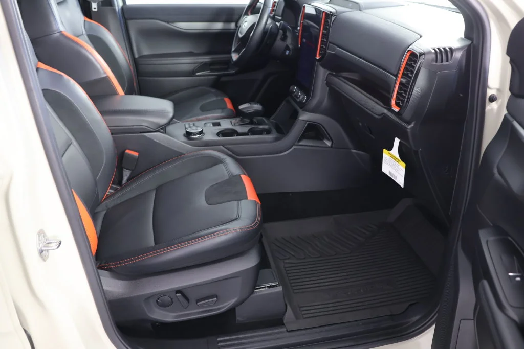 Used 2025 Desert Sand Ford Raptor image 22