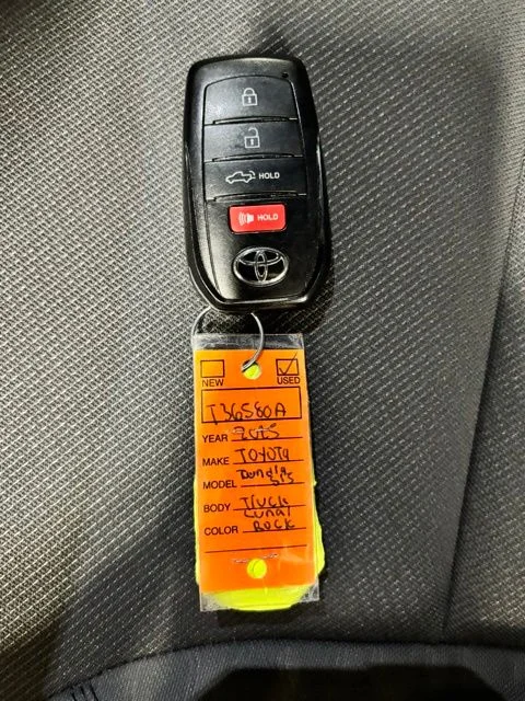 Used 2025  Toyota SR5 image 25