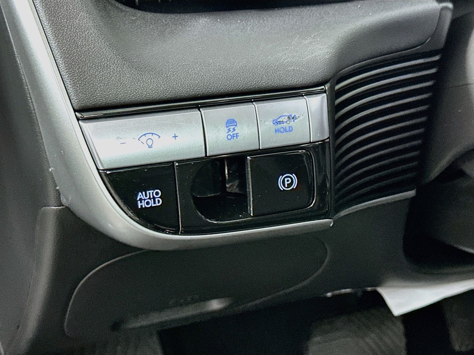 Used 2023 Abyss Black Hyundai SEL image 11