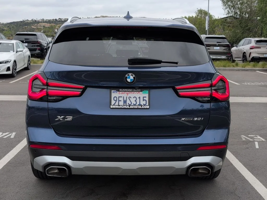 Used 2023 Blue BMW xDrive30i image 7