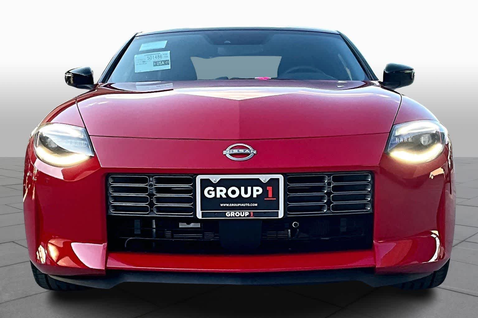 New 2026 Solid Red / Super Black Two-tone Nissan Performance image 3