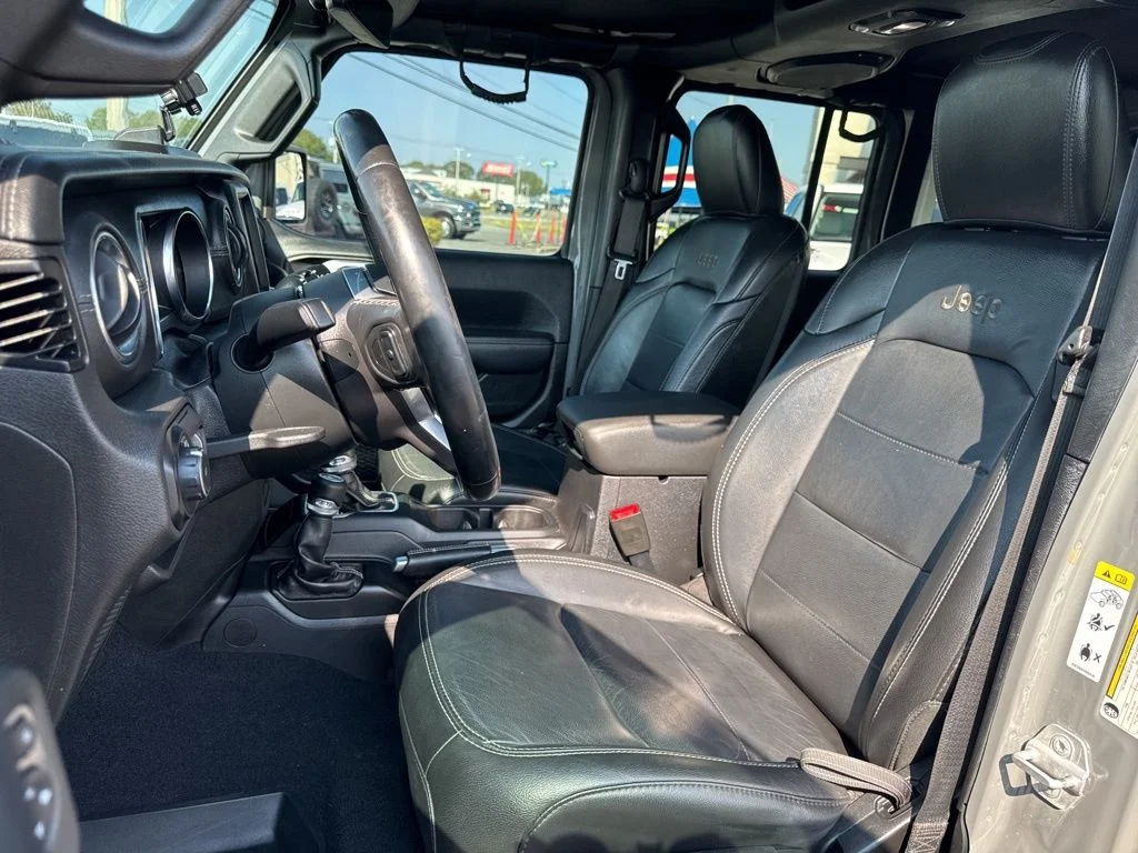 Used 2018 Gray Jeep Unlimited Sahara image 34