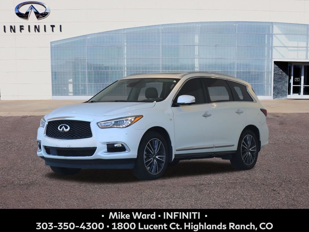 Used 2019 White INFINITI LUXE image 1