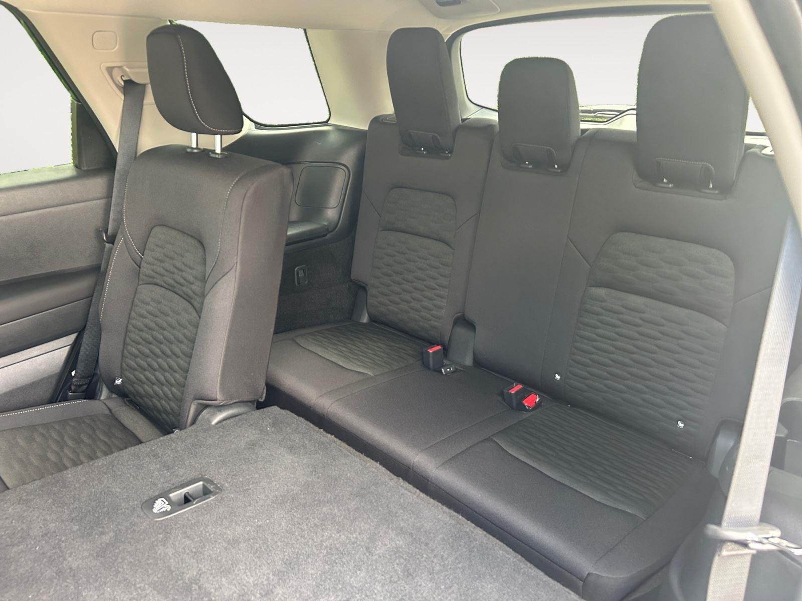 Used 2025 Super Black Nissan SV image 13