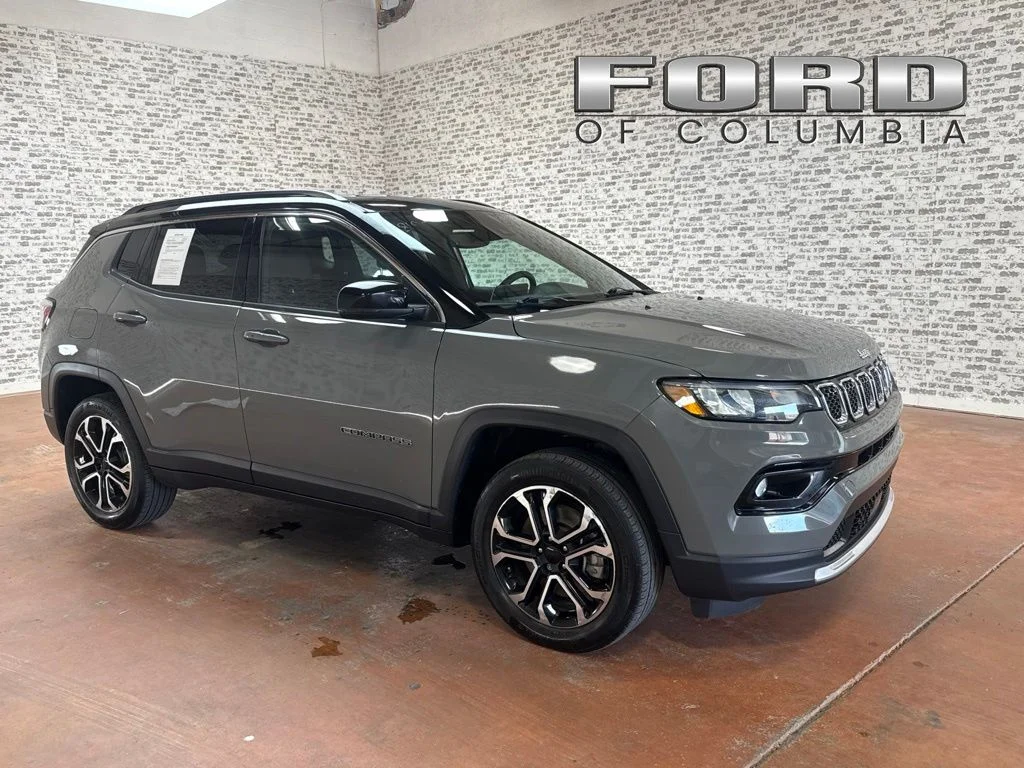 Used 2023 Gray Jeep Limited image 1