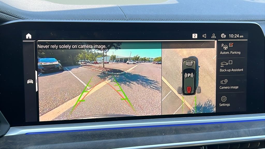Used 2022 Green BMW sDrive40i image 18