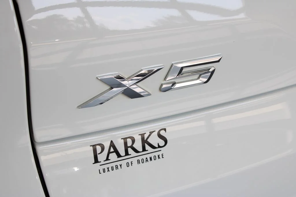Used 2022 Alpine White BMW xDrive40i image 35