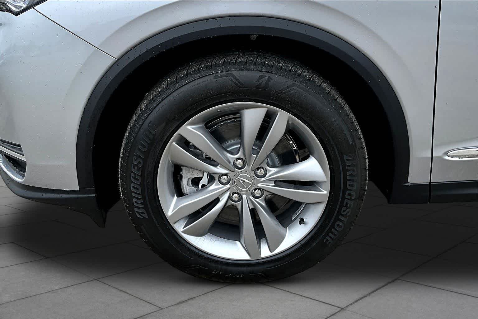 New 2026 Solar Silver Metallic Acura  image 11