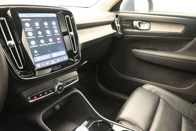 Used 2023  Volvo Ultimate image 21
