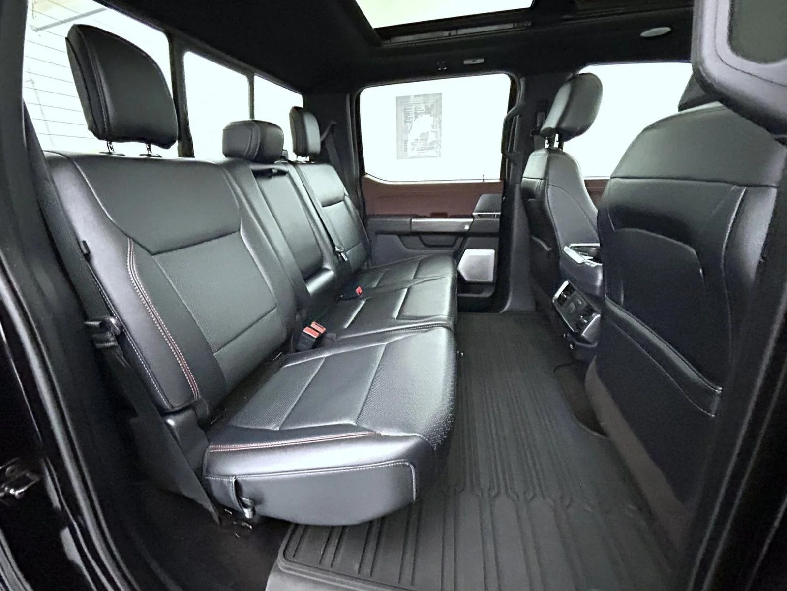 Used 2022 Black Ford Lariat image 18