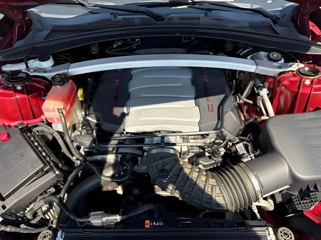 Used 2023 RADIANT RED TINTCOAT Chevrolet LT1 image 32