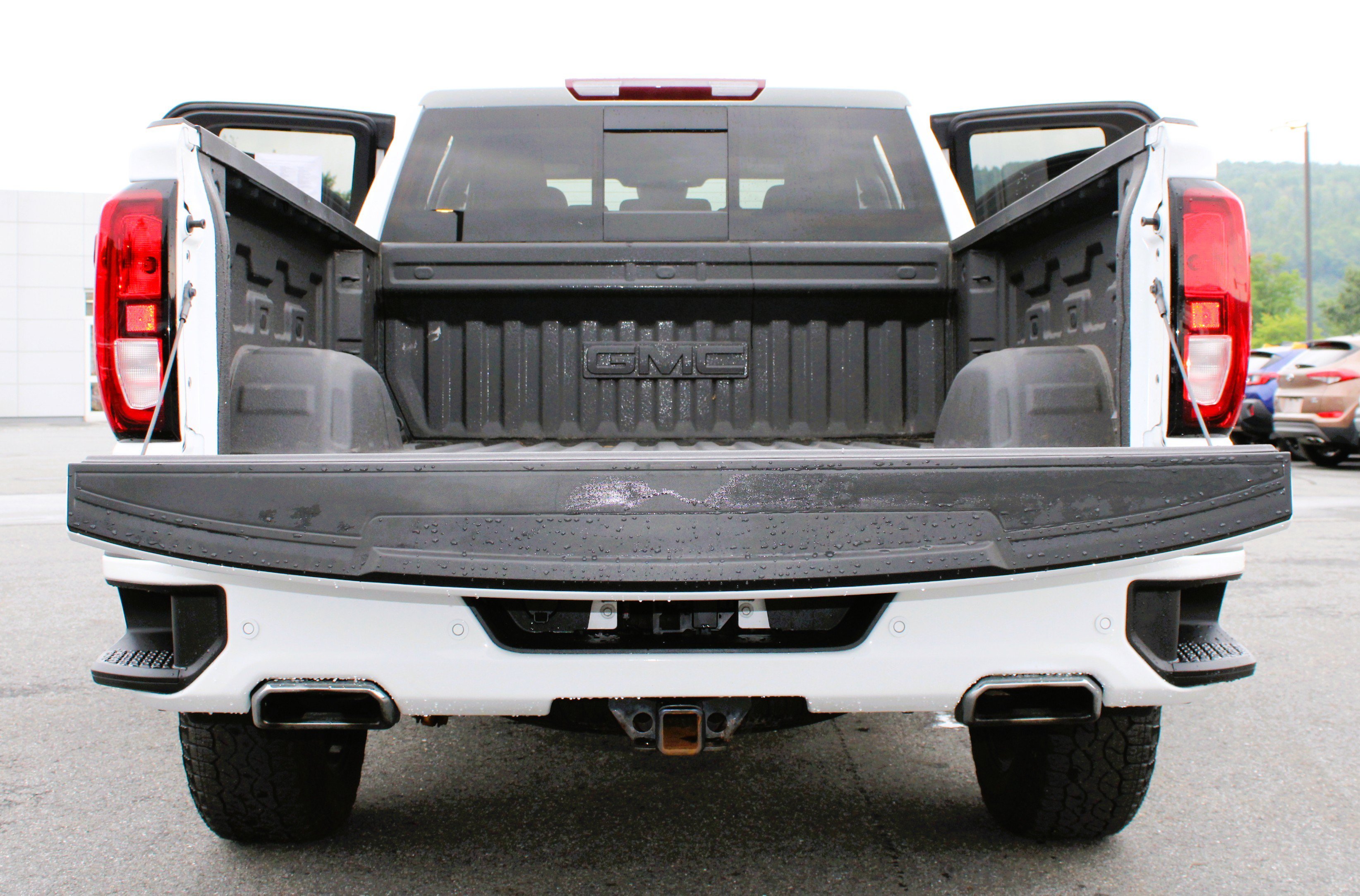 Used 2023 Summit White GMC Elevation image 19