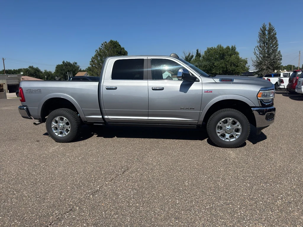 Used 2022 Billet Silver Metallic Clearcoat Ram Laramie image 5