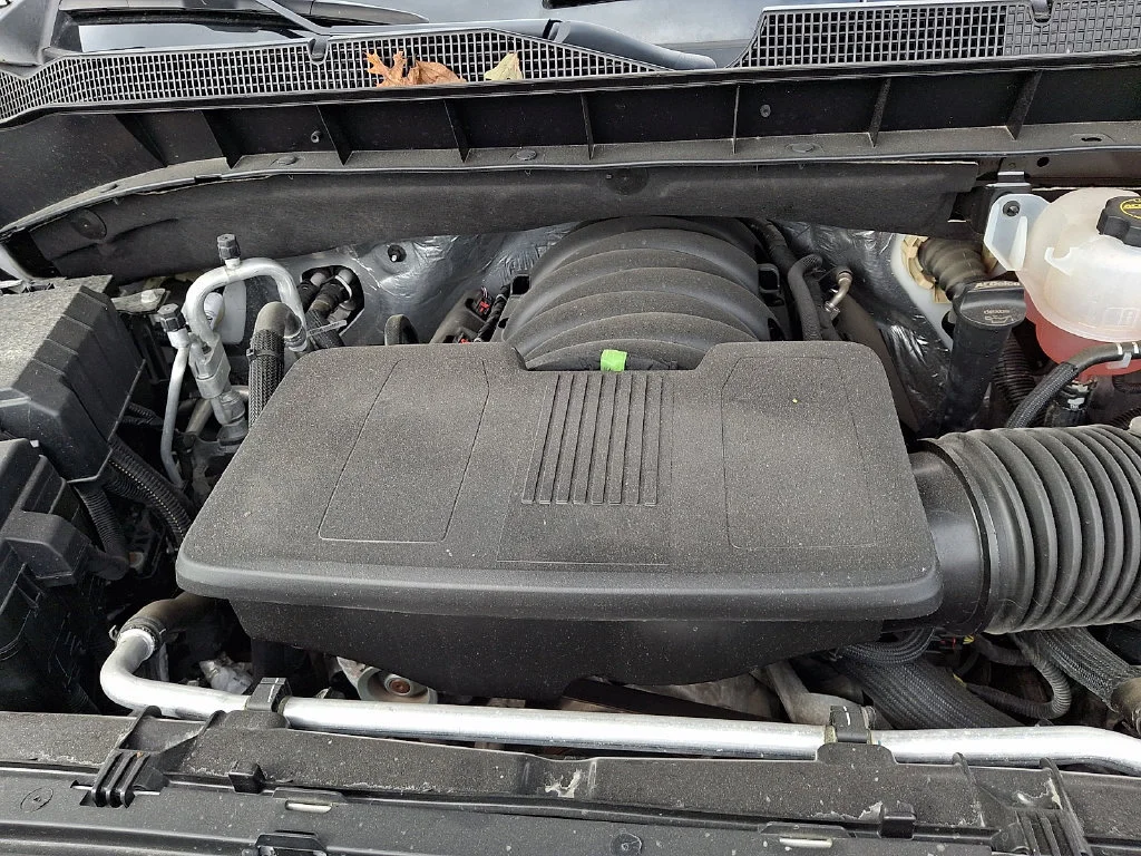 Used 2024 Summit White Chevrolet RST image 30