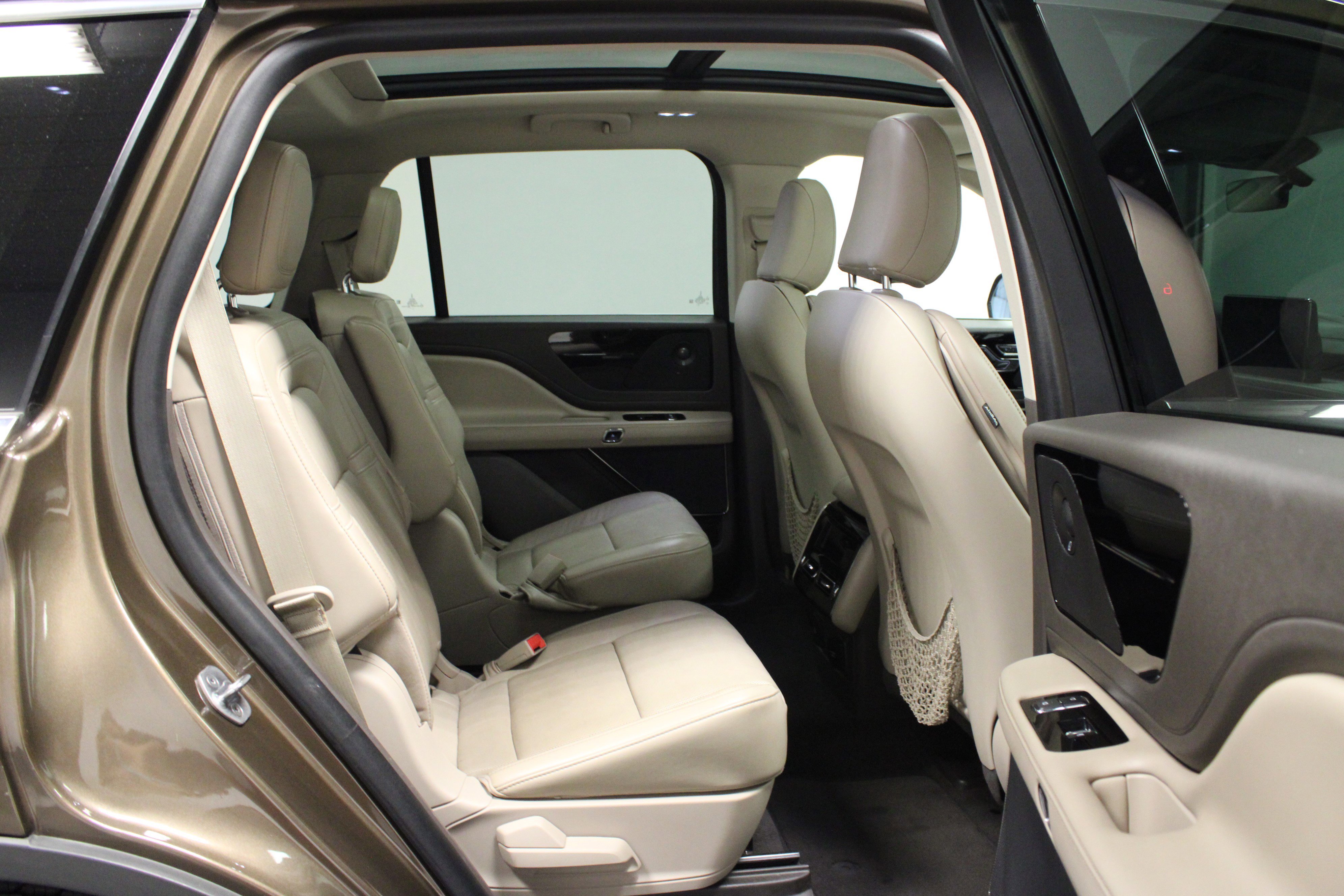 Used 2022 Bronze Smoke Metallic Clearcoat Lincoln Reserve image 16