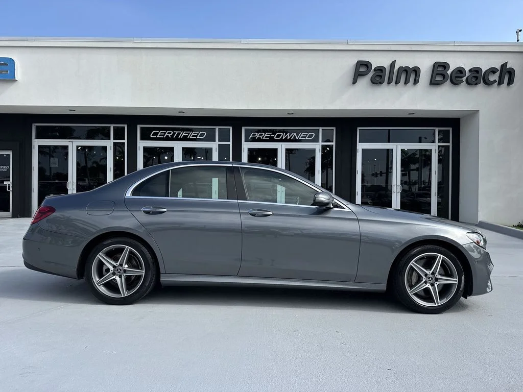Used 2018 Selenite Gray Metallic Mercedes-Benz E 300 4MATIC® image 23