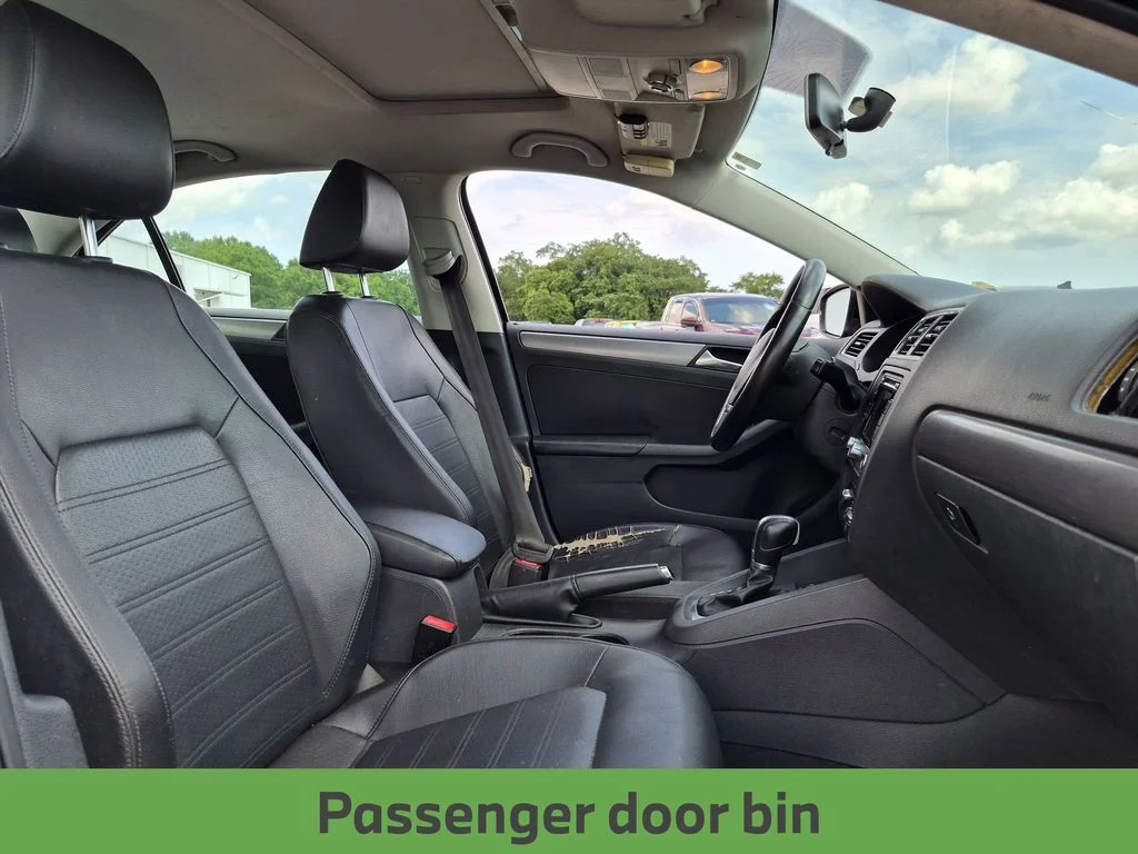 Used 2013 Black Volkswagen SEL image 32