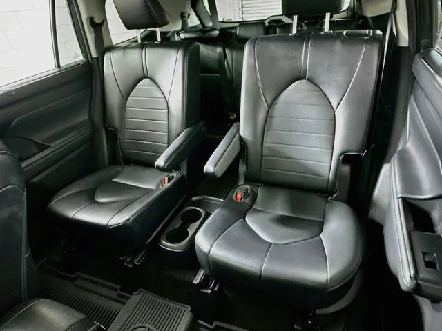 Certified Pre-Owned 2022 Toyota Highlander Hybrid XLE