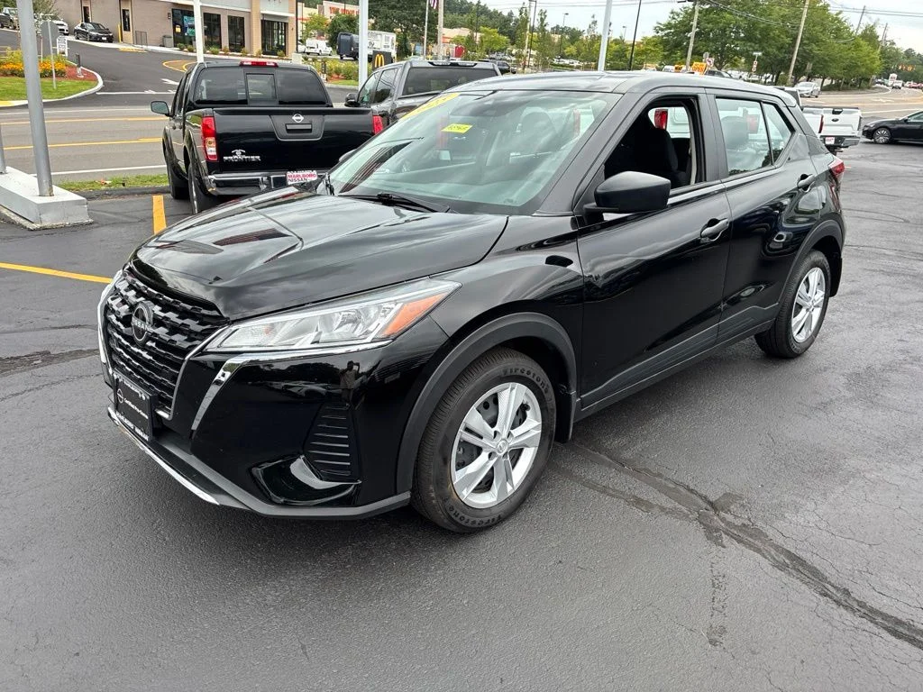 Certified Used 2025 Black Nissan S image 3