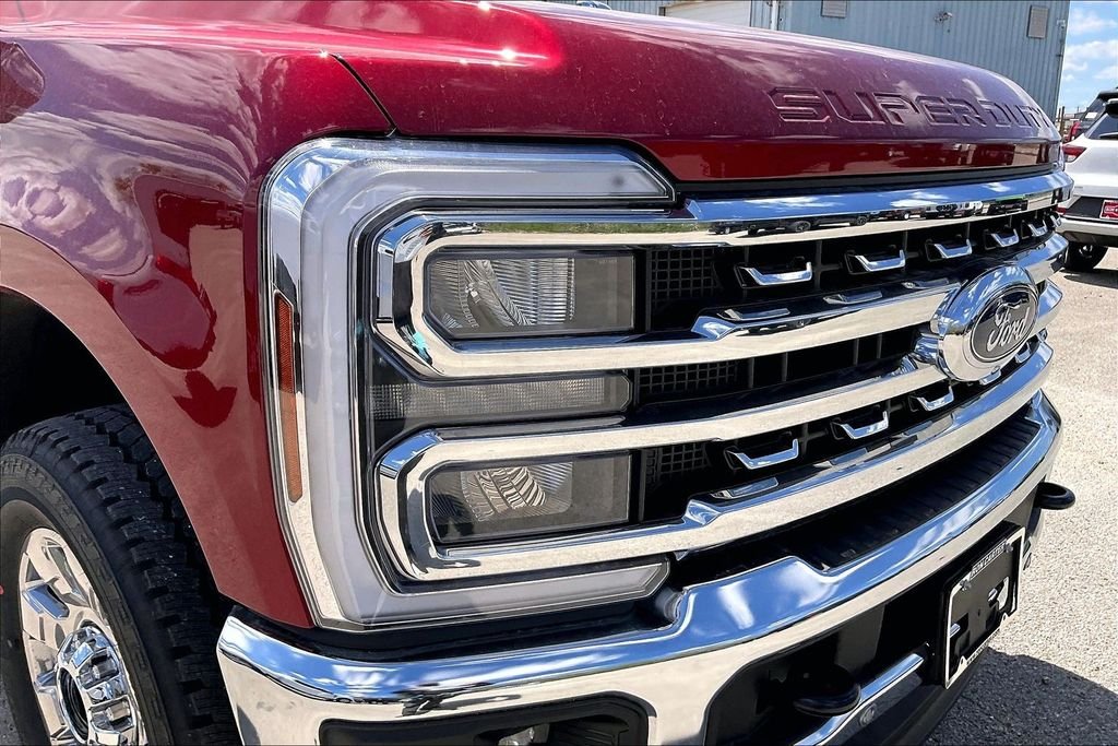 New 2026 Ford Super Duty F-250 Lariat 4D Crew Cab