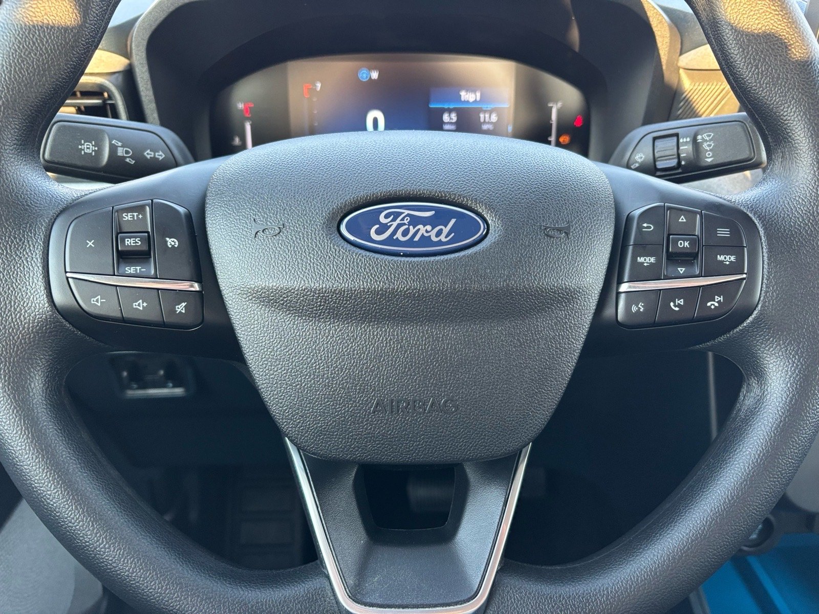 New 2026 Oxford White Ford XLT image 18
