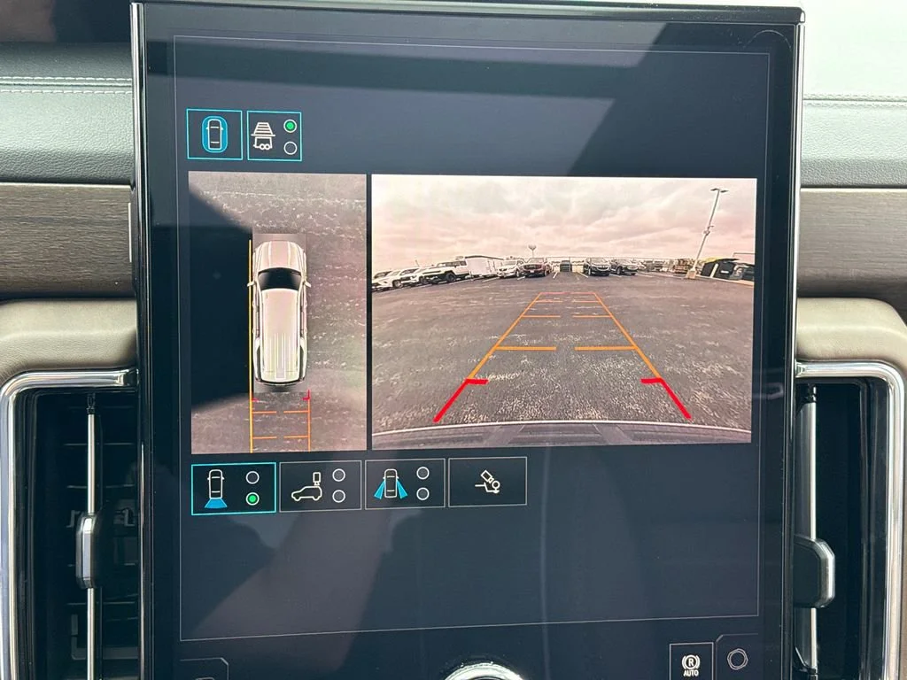 2026 GMC Yukon XL Denali Ultimate - Photo 25