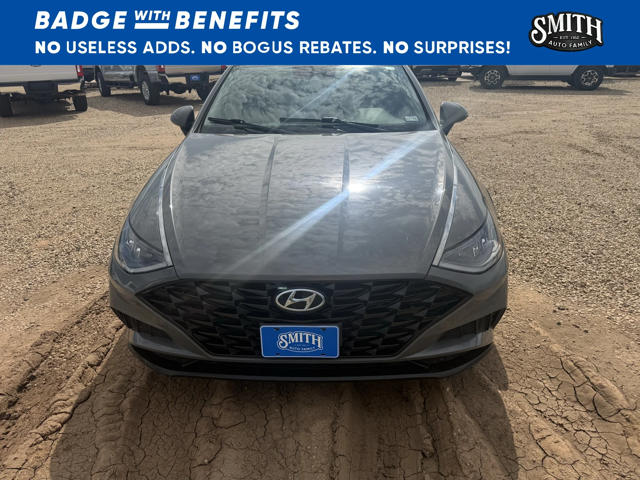 Used 2020 Hampton Gray Hyundai SEL image 8