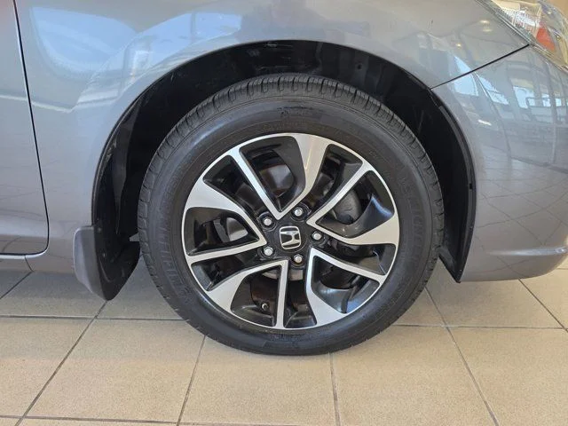 Used 2013 Green Honda EX-L image 29
