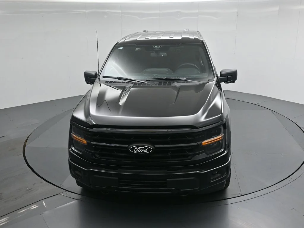 New 2026 Agate Black Metallic Ford XLT image 35